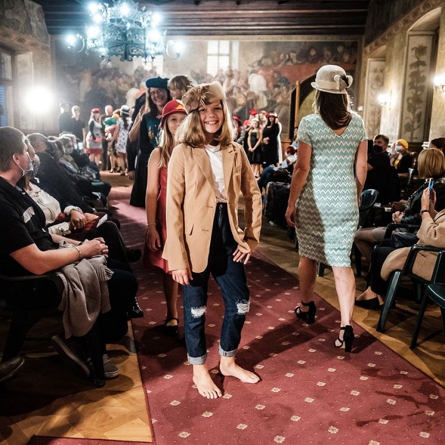 20201007132322-60e48a13-la