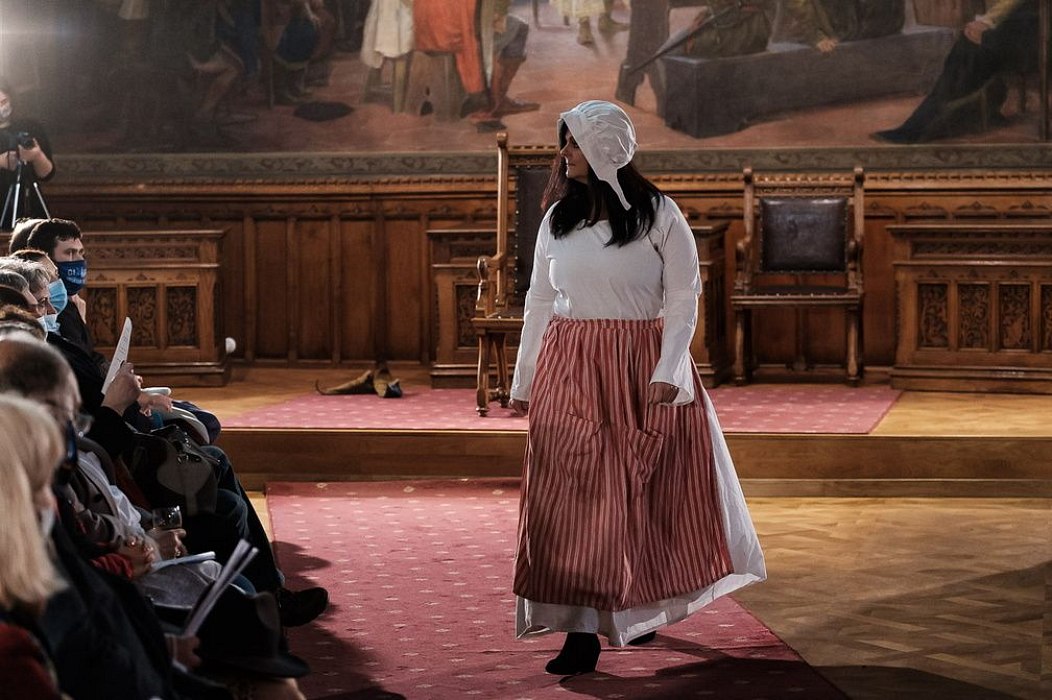 20201007130939-6cd37ef6-la