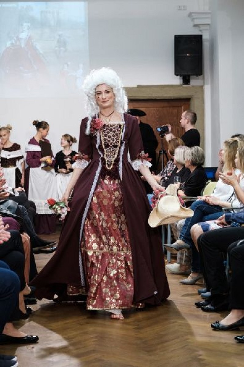 20191107224017-5a40f29b-me