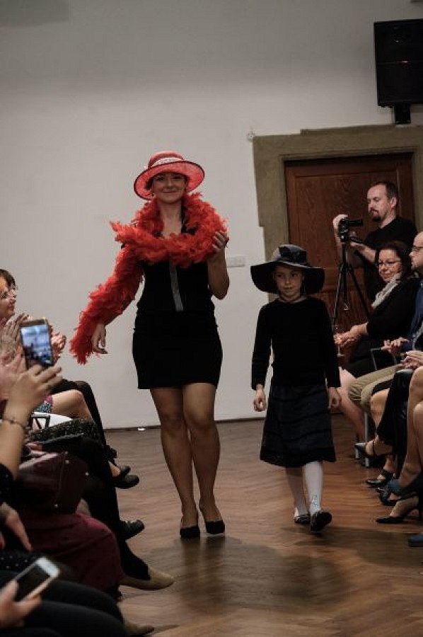 20181104170038-86cb85b3-me