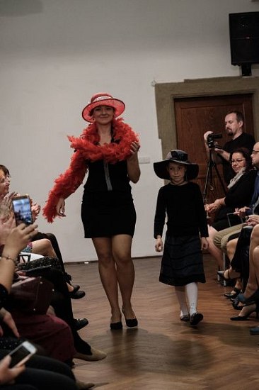 20181104170038-86cb85b3-me