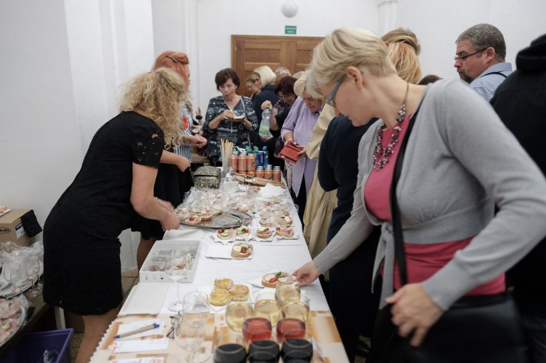 20191107225237-a1ee95cd-la