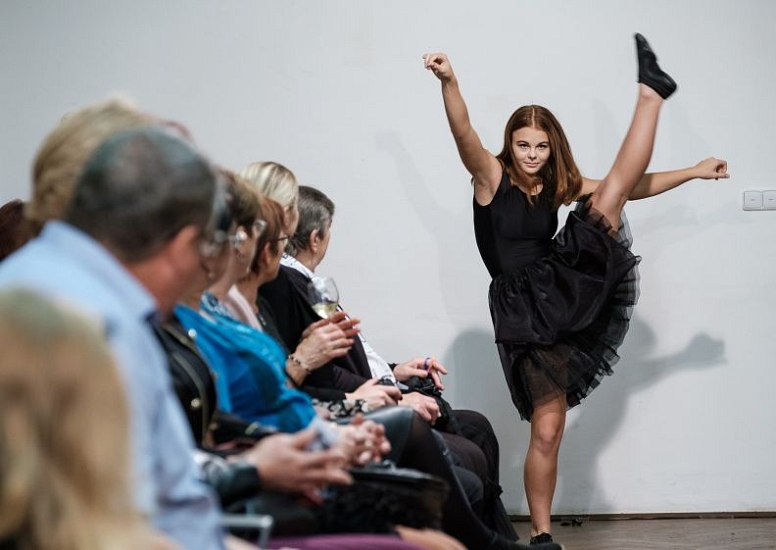 20191107221133-9967fade-me