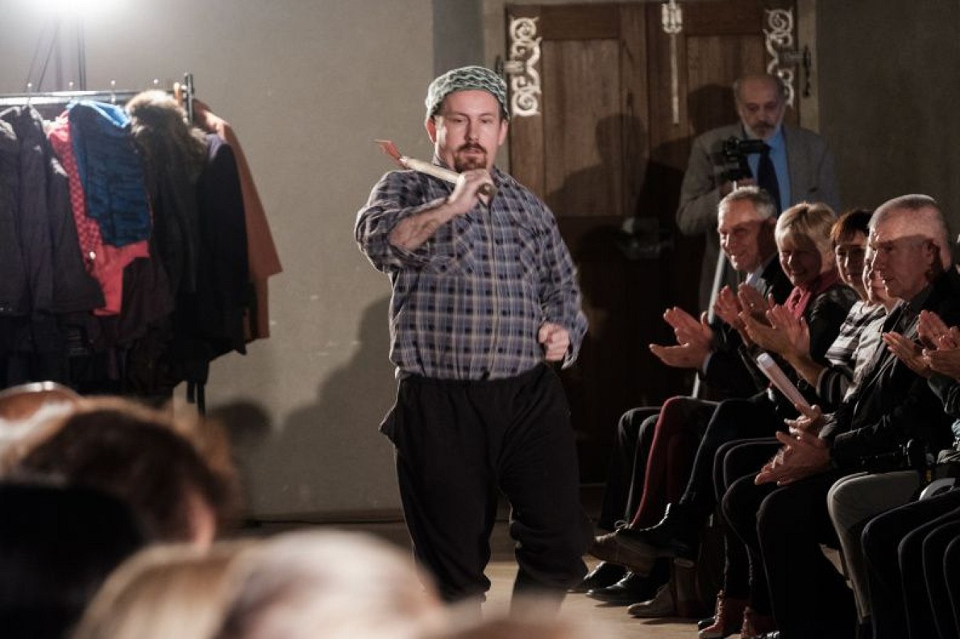 20181104194958-ab8321a7-me