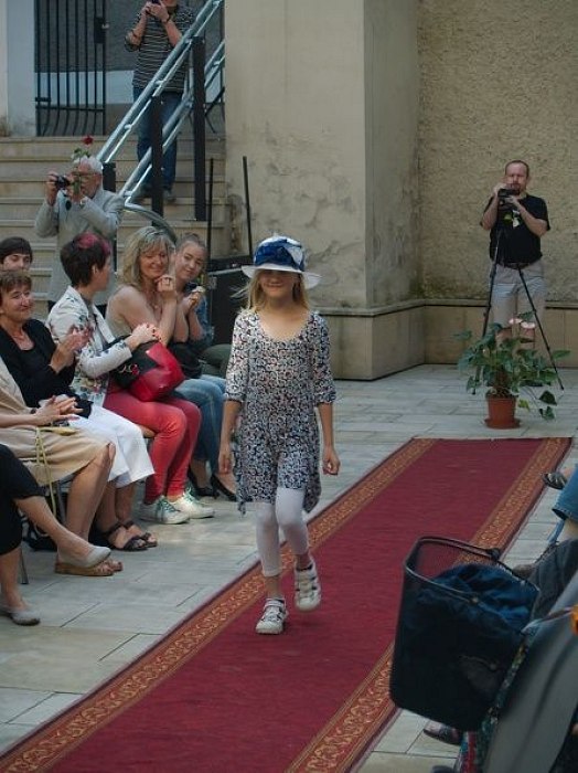 20170629215738-240ef546-me