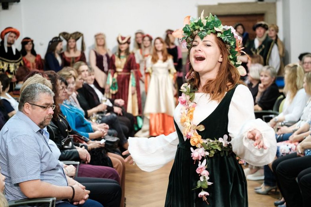 20191107215110-8ed7c918-me