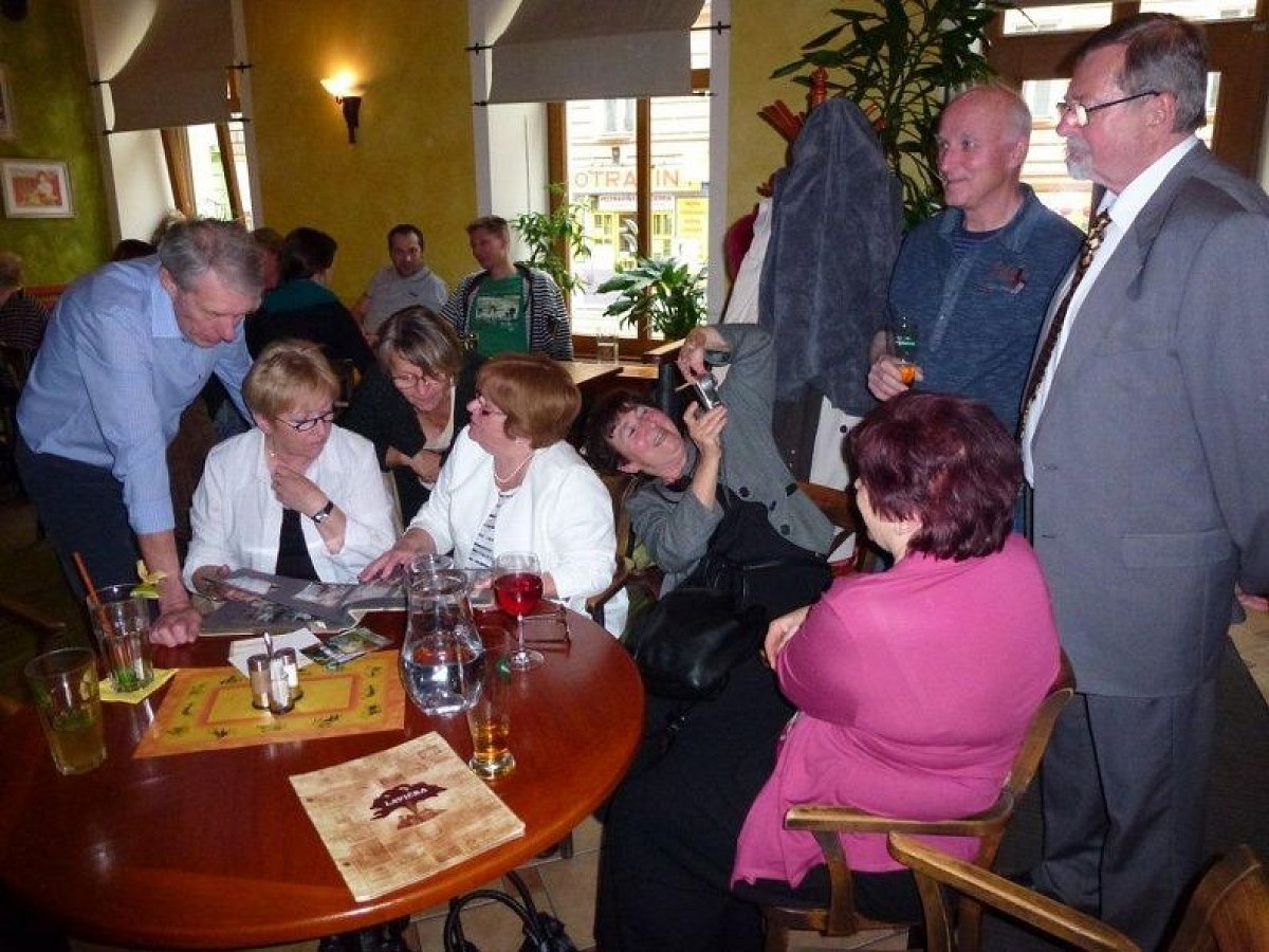 20160427105327-0593390f-me