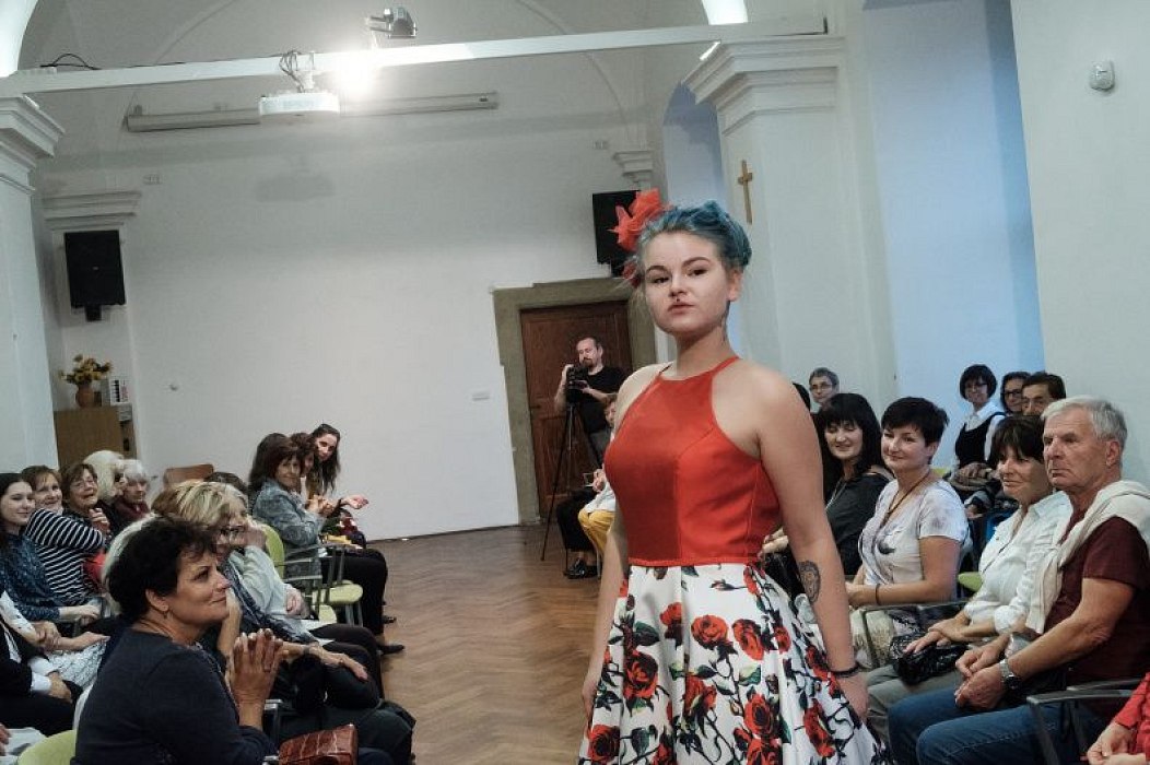 20181104182649-cbbcd405-me