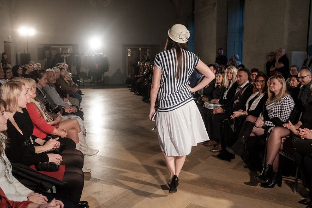 20181104193036-fbe8d965-me