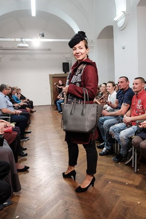 20191107215411-d15a66fa-la