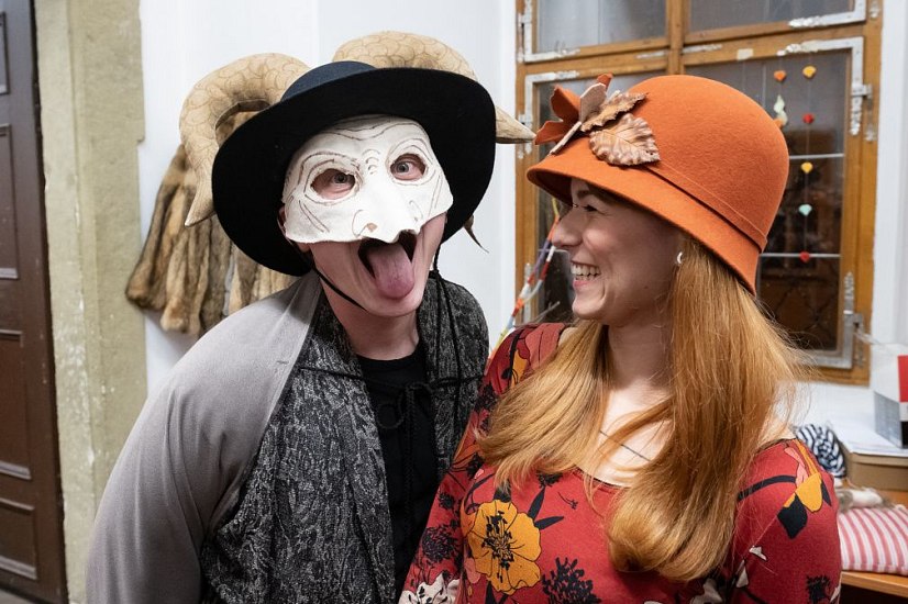 20191107205021-deb694d5-la