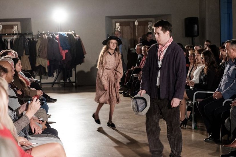 20181104194123-ea3c0593-me