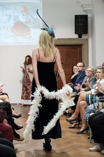 20181104165625-e9e78961-me