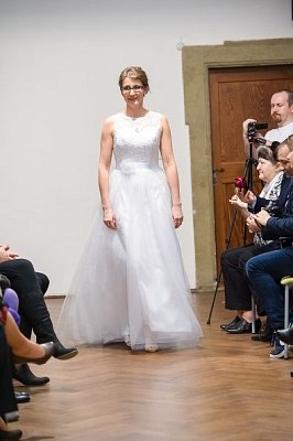 20170401175109-ce8f84bc-me