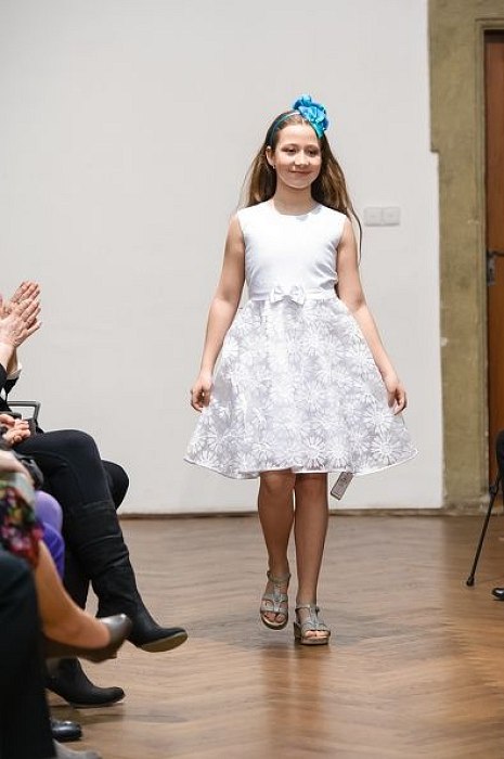 20170401175055-83dc2224-me