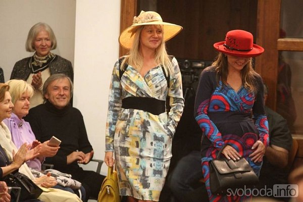 20191107230751-a53ddeb4-me