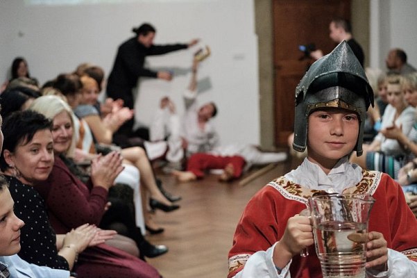 20181104164320-fc2fb618-me