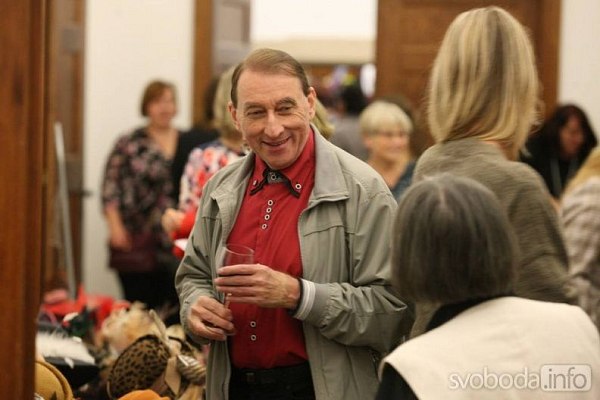 20191107225934-a5788e0a-me