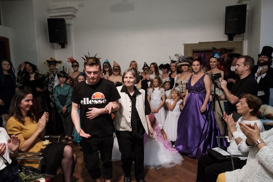 20181104184445-75e850b9-me