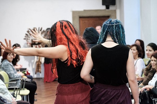 20181104182909-cce030c4-me