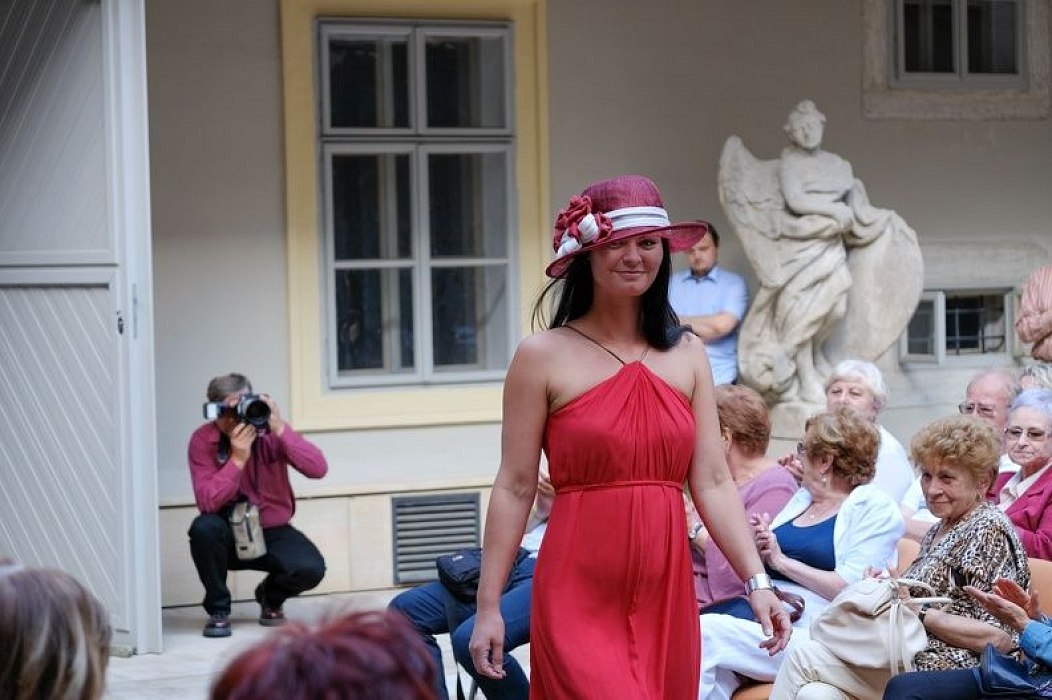 20170629215601-41deb2b9-me