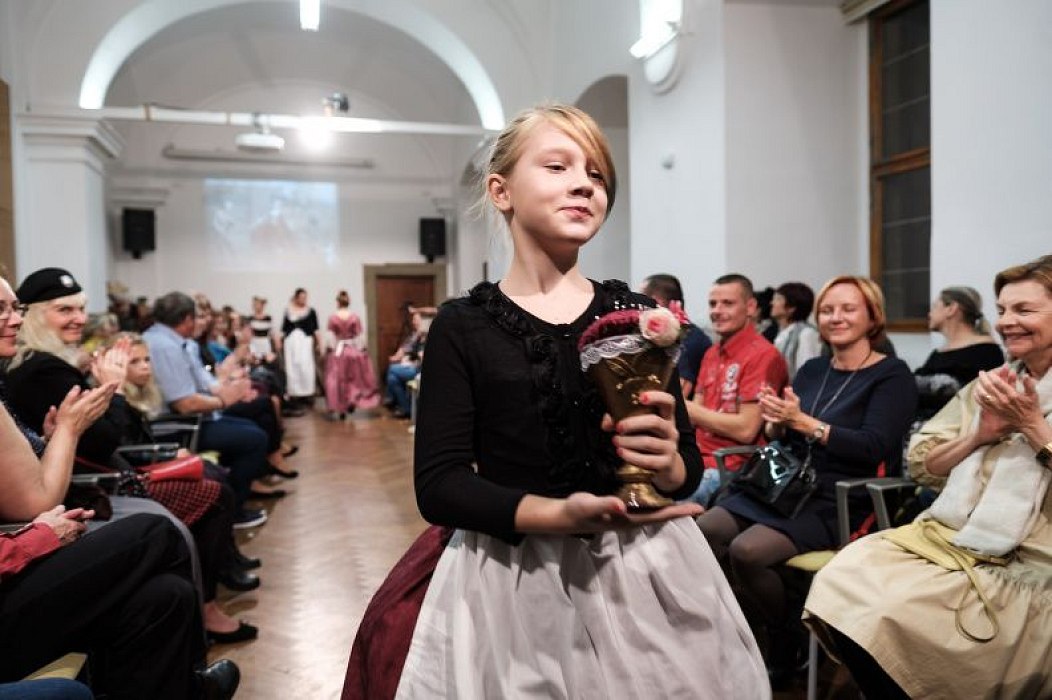 20191107224005-9be228bb-me