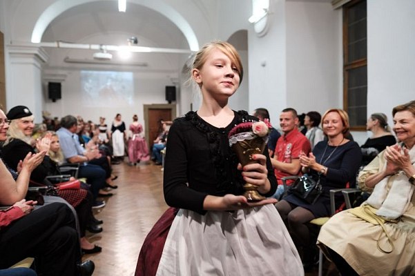 20191107224005-9be228bb-me