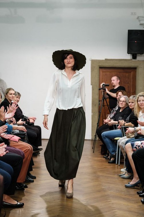 20191107210251-83fe4605-la