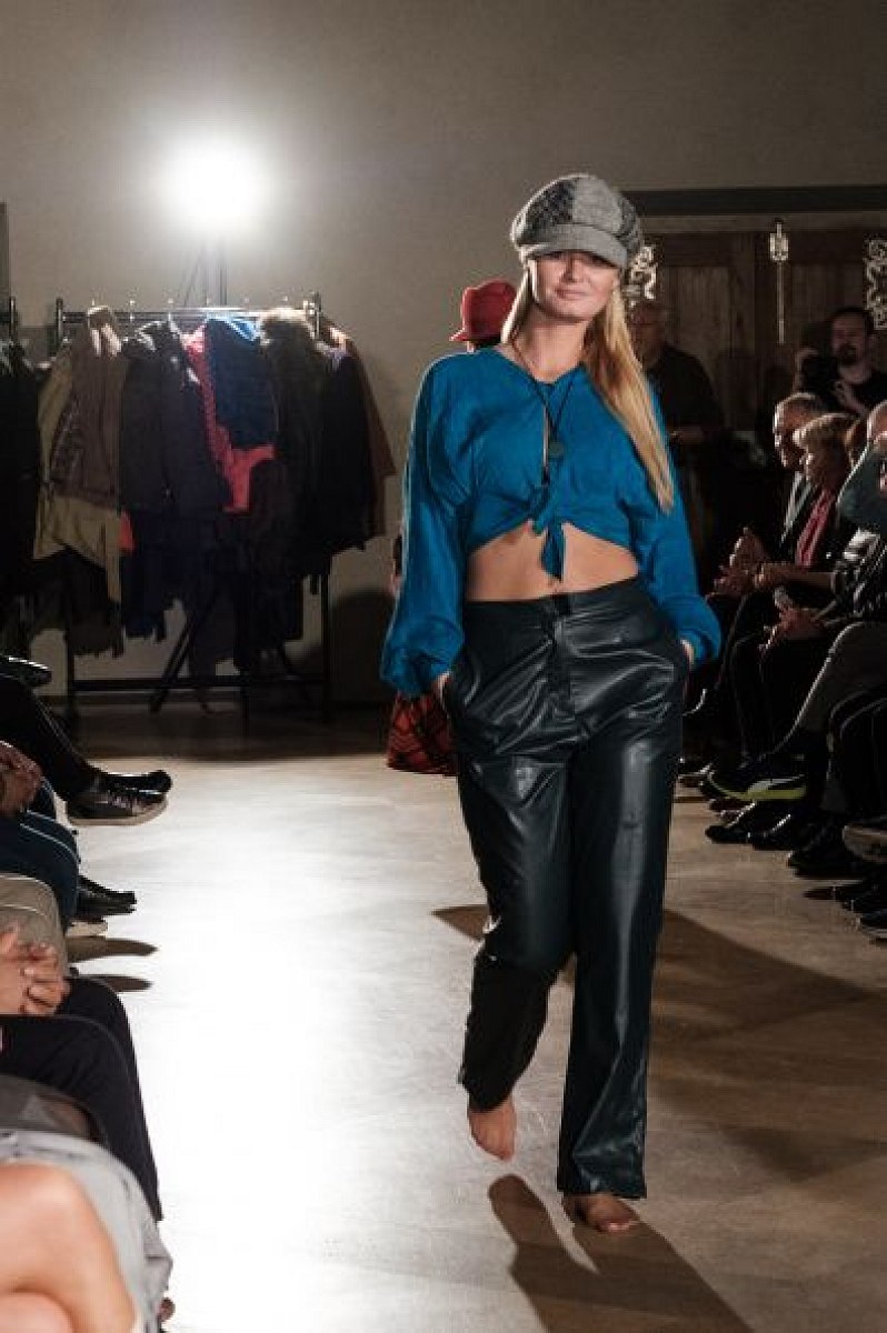 20181104195838-f7886b71-me