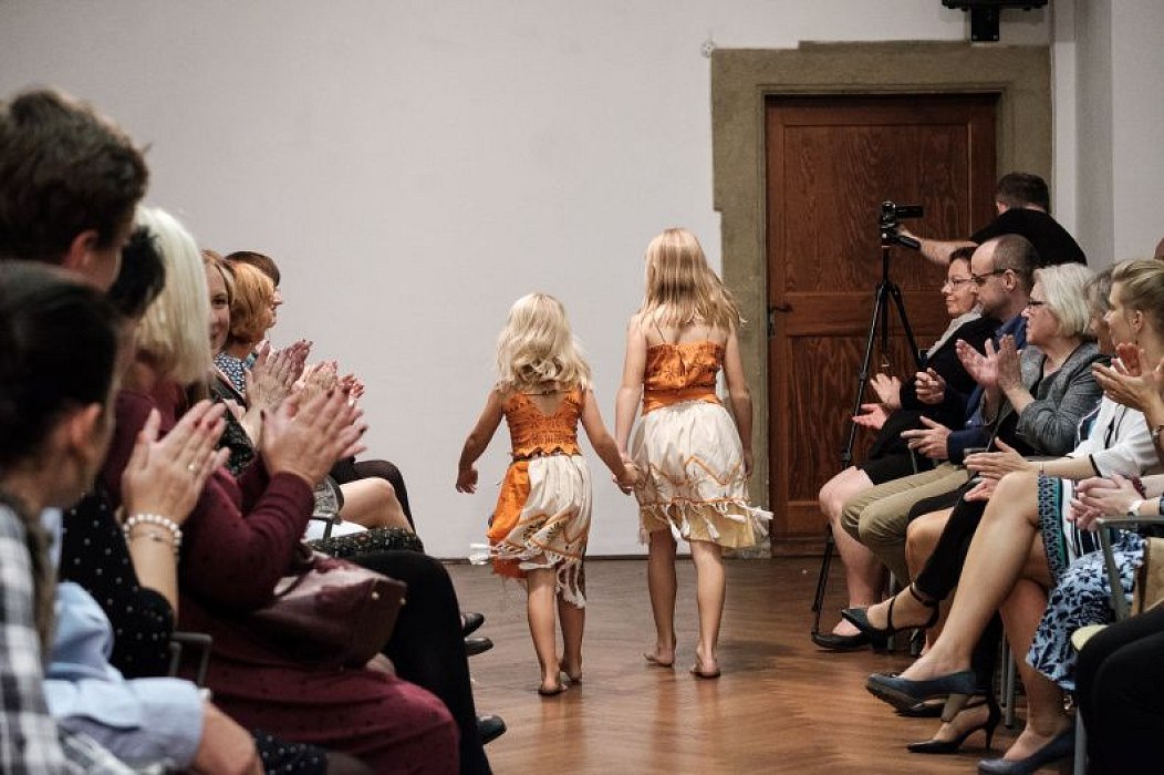 20181104170633-9b41d859-me