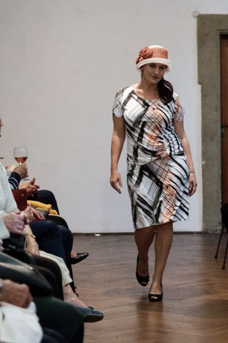 20181104173851-0dc2b6ad-me