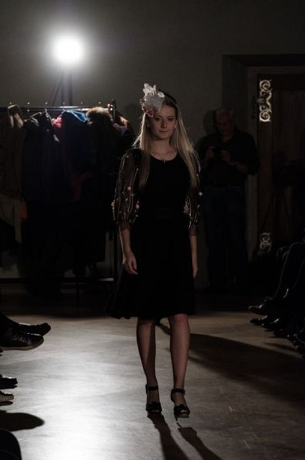 20181104200925-6f7456c0-me