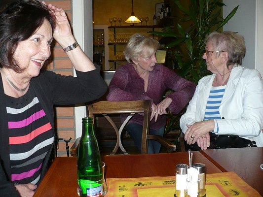 20160426234345-063690a5-me