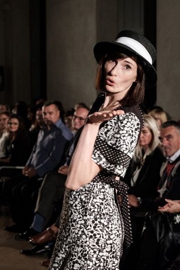 20181104195811-40cb1454-me