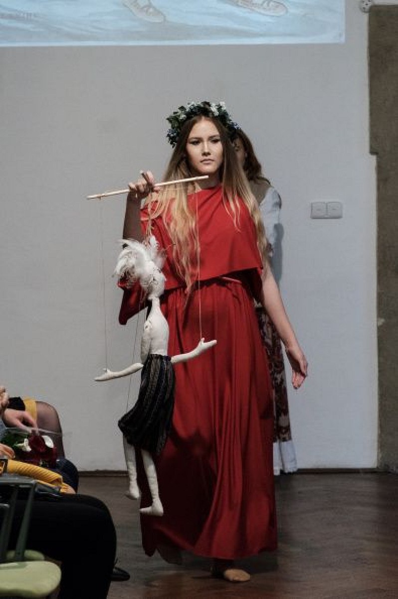 20181104182141-82303b63-me