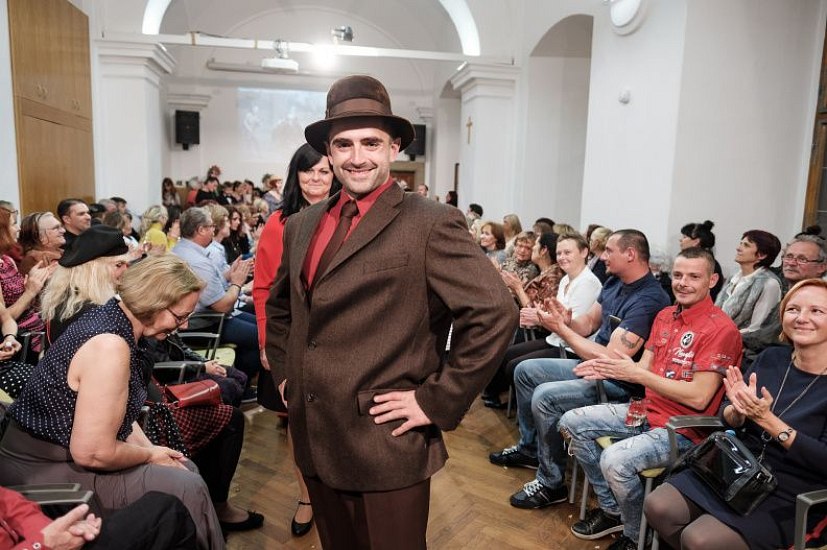 20191107224242-5c1624da-me