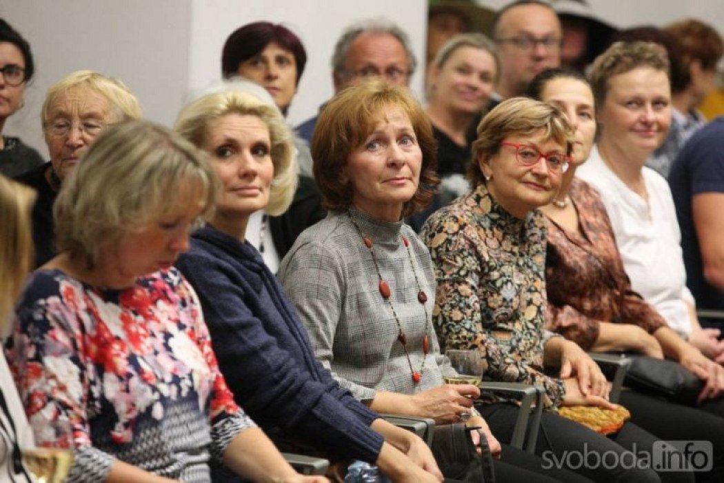 20191107230004-696d1752-me