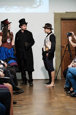 20191107221740-b8ff87ad-me