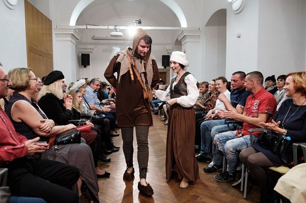 20191107214355-221ab95d-me