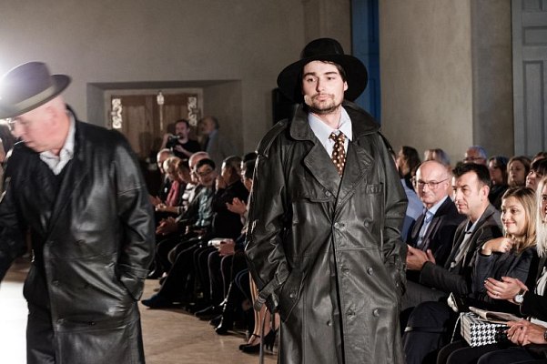 20181104194538-cfce42bc-me