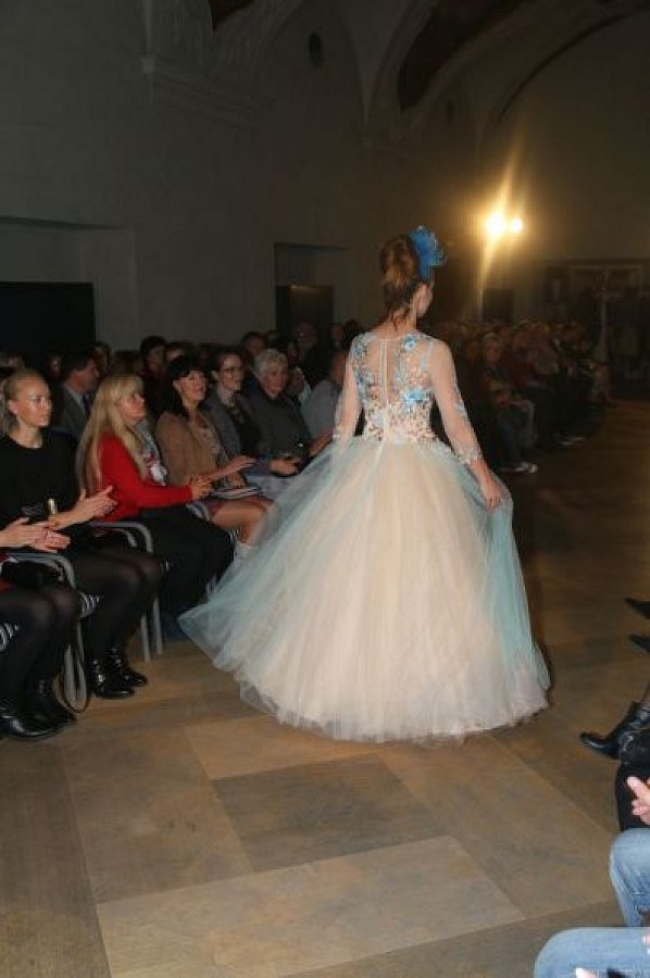 20181114193909-f50f62fc-me