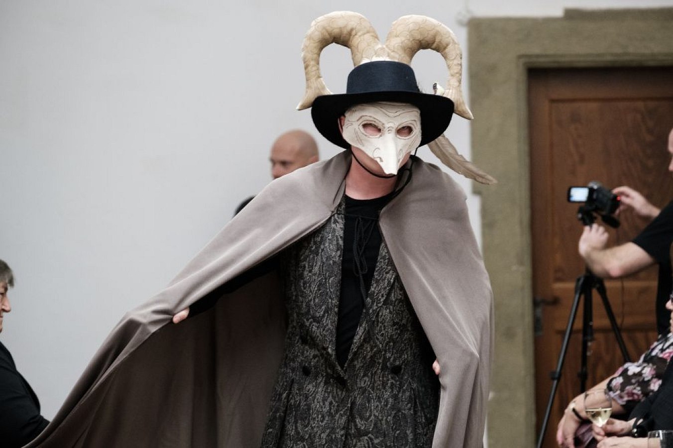 20191107205340-cbfeec73-la