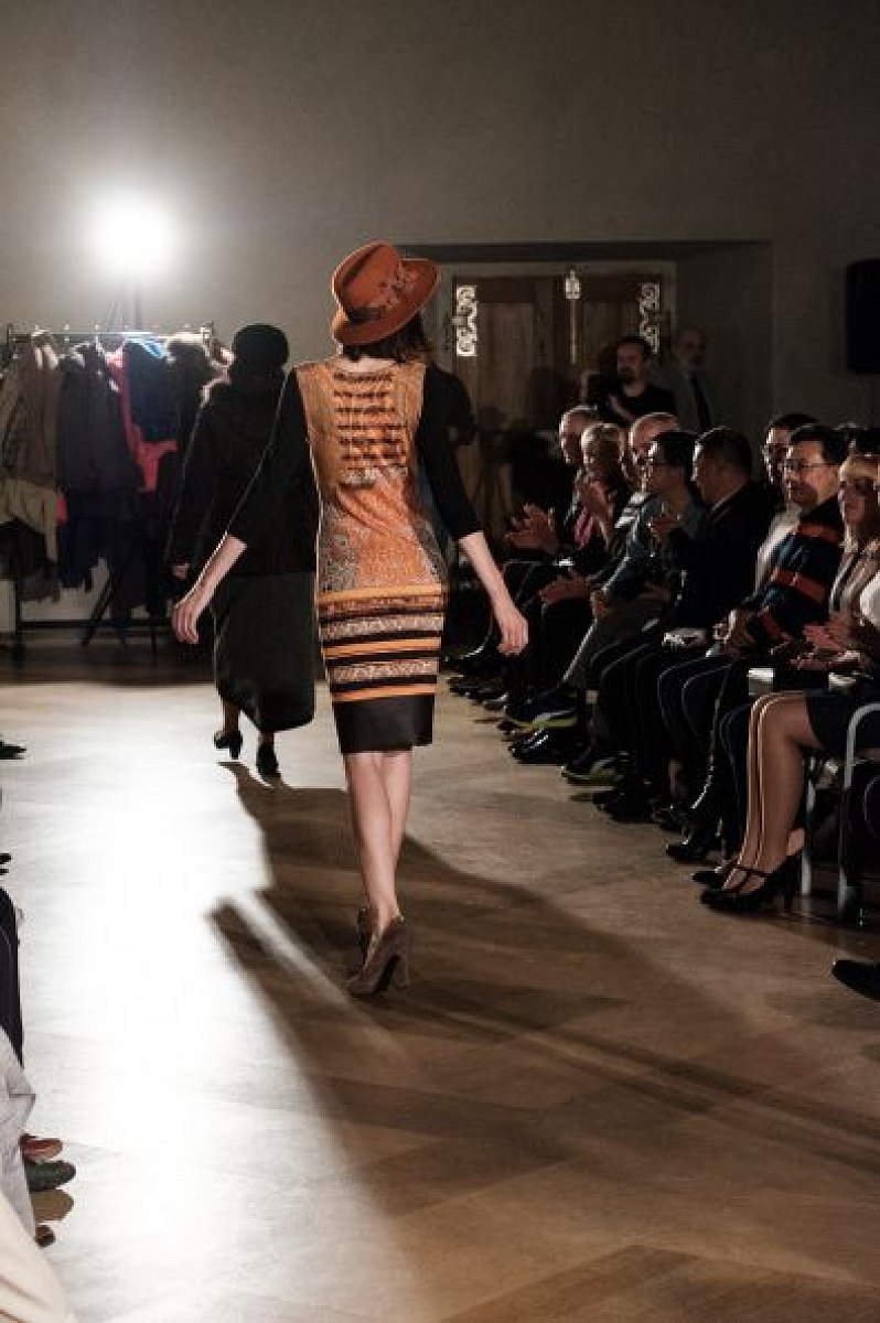 20181104200236-ce4a1093-me