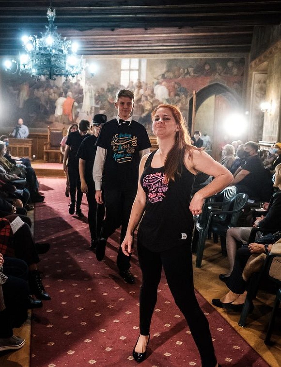 20201007132232-734aa529-la