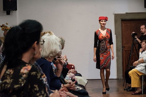 20181104180424-e6d7a618-me