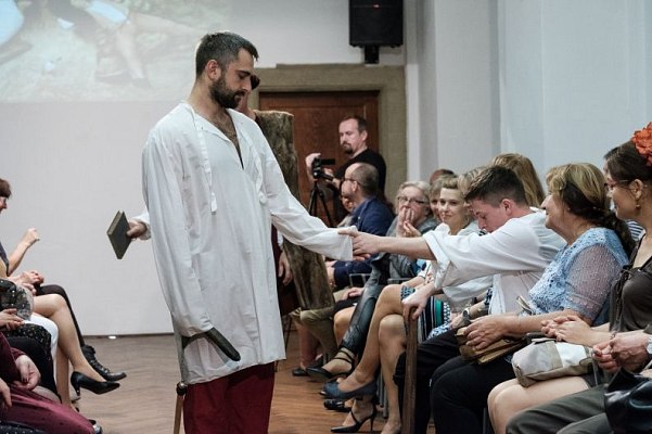 20181104164236-0318c474-me