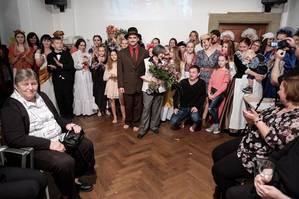 20191107224548-f36f54c6-me