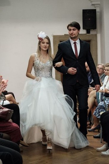 20181104170726-73e74b21-me