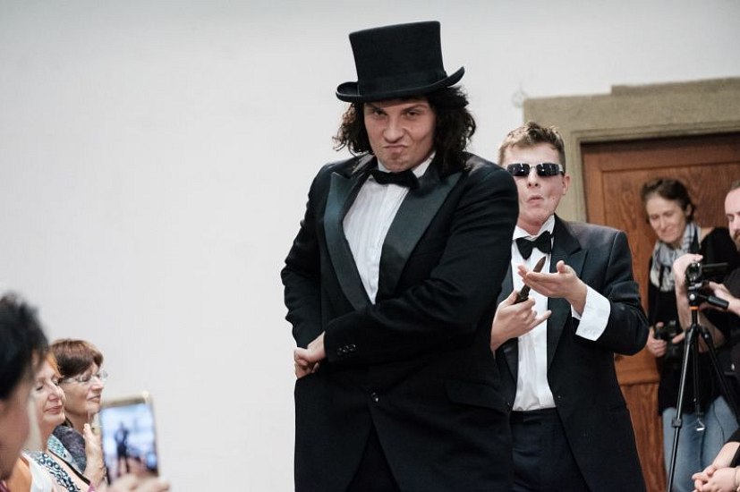 20181104163059-e0cd719f-me