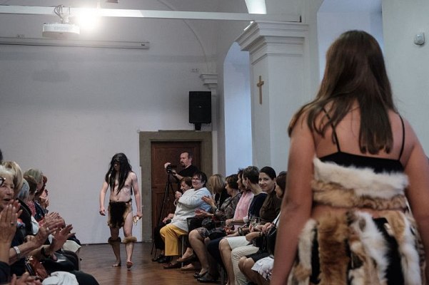 20181104175346-a90e7cfe-me